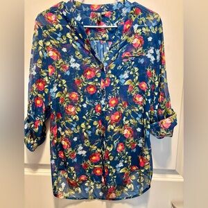 NWOT KUT from the KLOTH Women’s XS Sheer Floral Print Blouse with Sleeve Tabs